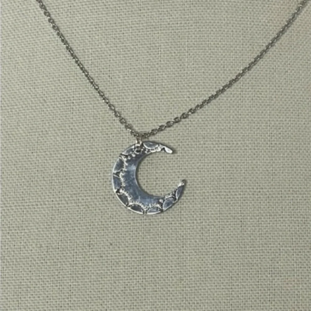 Handmade‎ stamped sun crescent moon pendant stainless steel 18 in chain necklace - Picture 5 of 9
